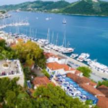 Skiathos adası
